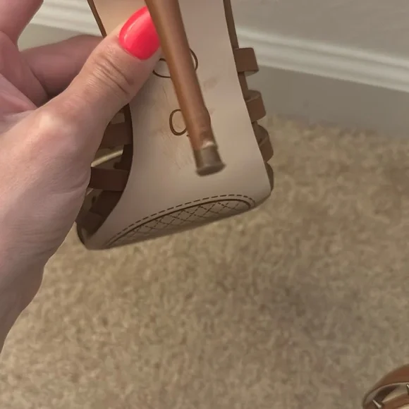 JESSICA SIMPSON Cognac Brown Studded Heels - Picture 7 of 7